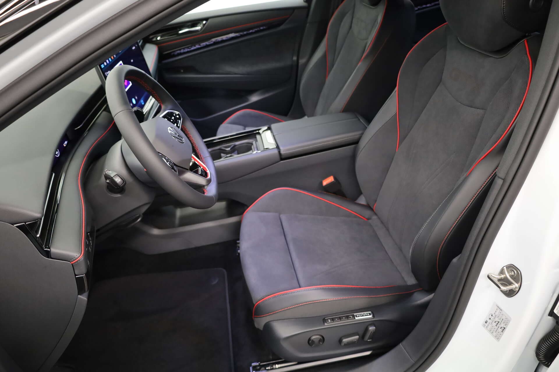 VOLKSWAGEN ID.7 Tourer, photo 4 sur 17