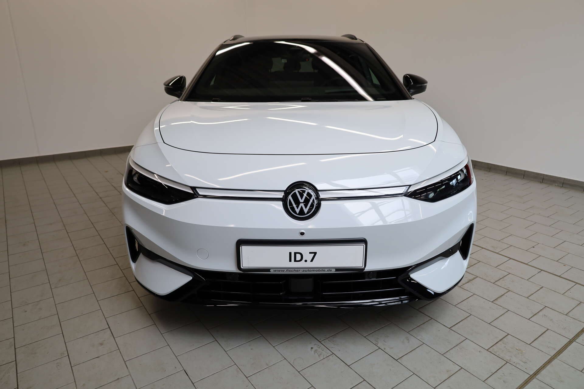 VOLKSWAGEN ID.7 Tourer, photo 1 sur 17