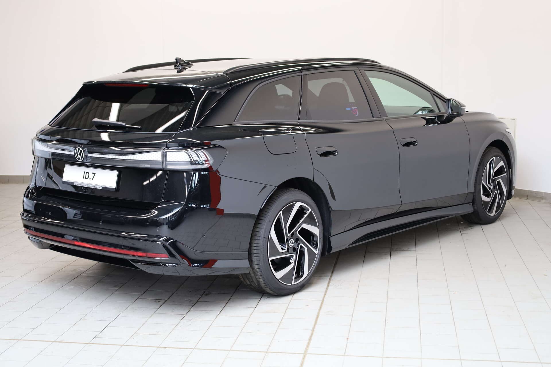 VOLKSWAGEN ID.7 Tourer, photo 2 sur 17