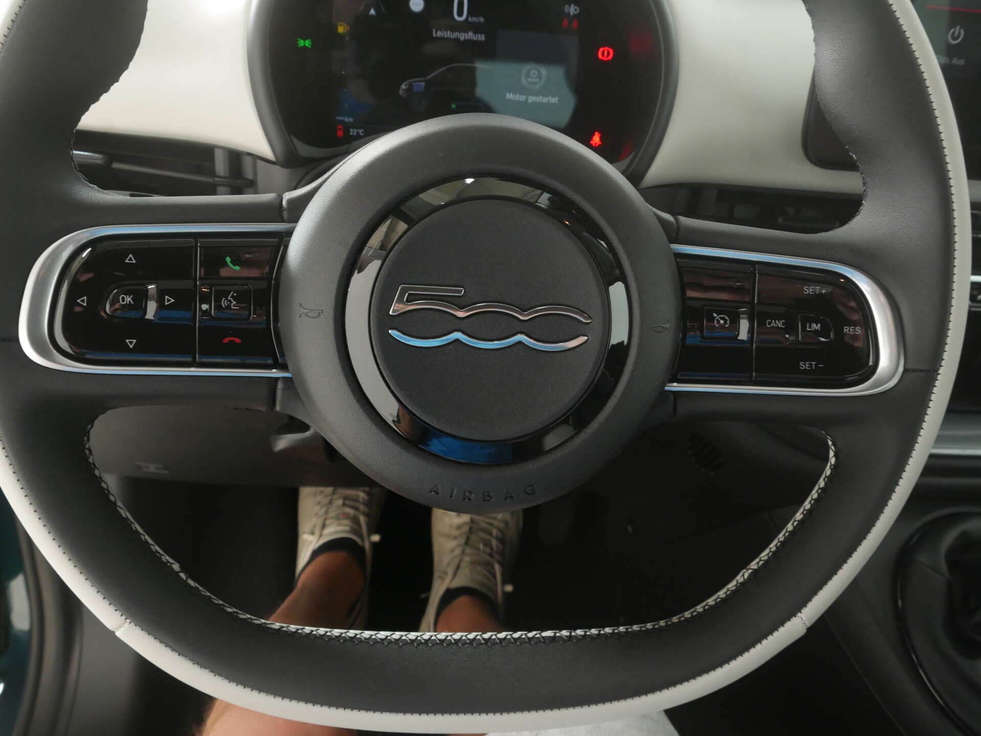 FIAT 500 Hybrid Cabrio, photo 9 sur 17