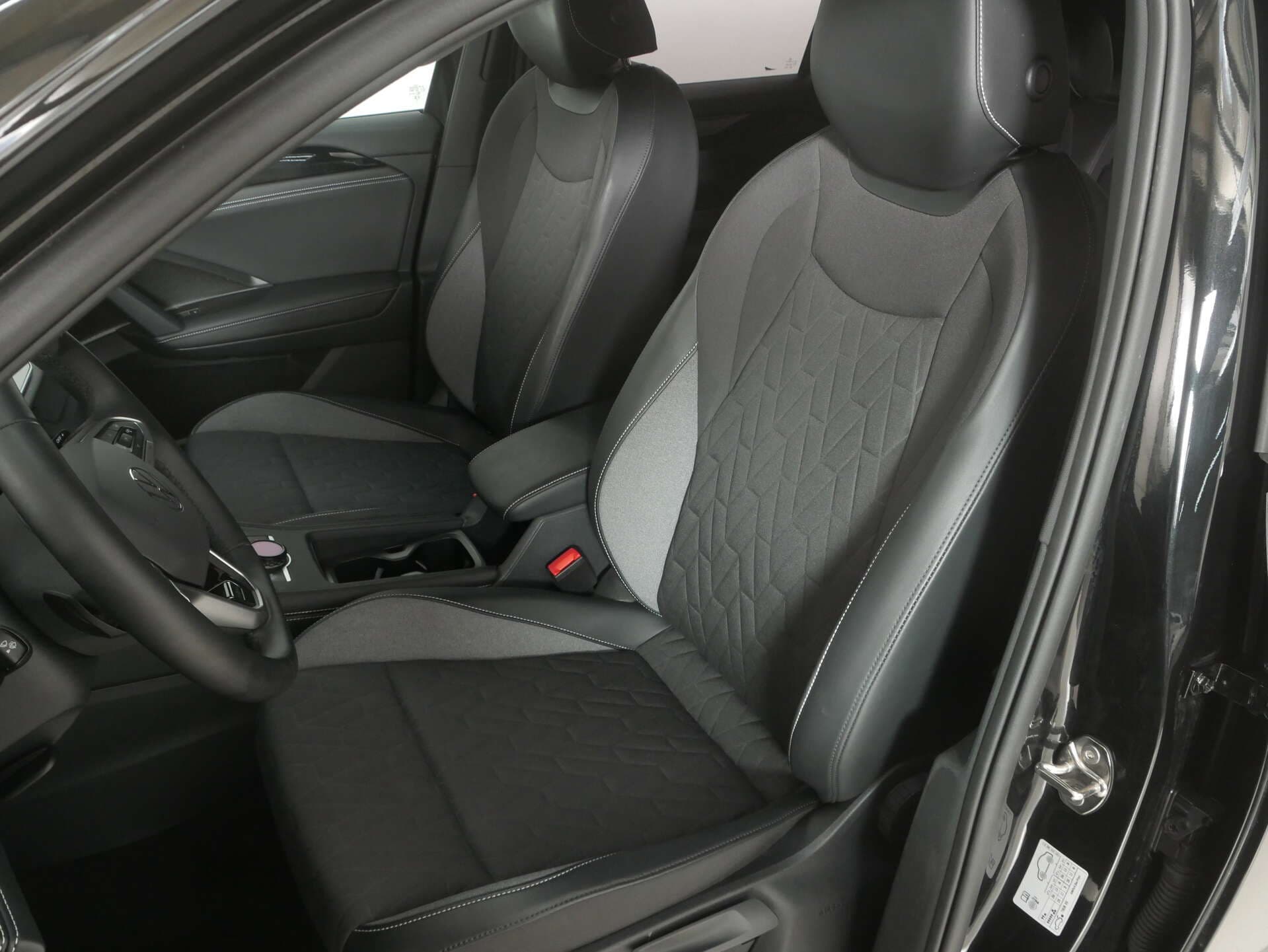 VOLKSWAGEN Tiguan, photo 9 sur 17