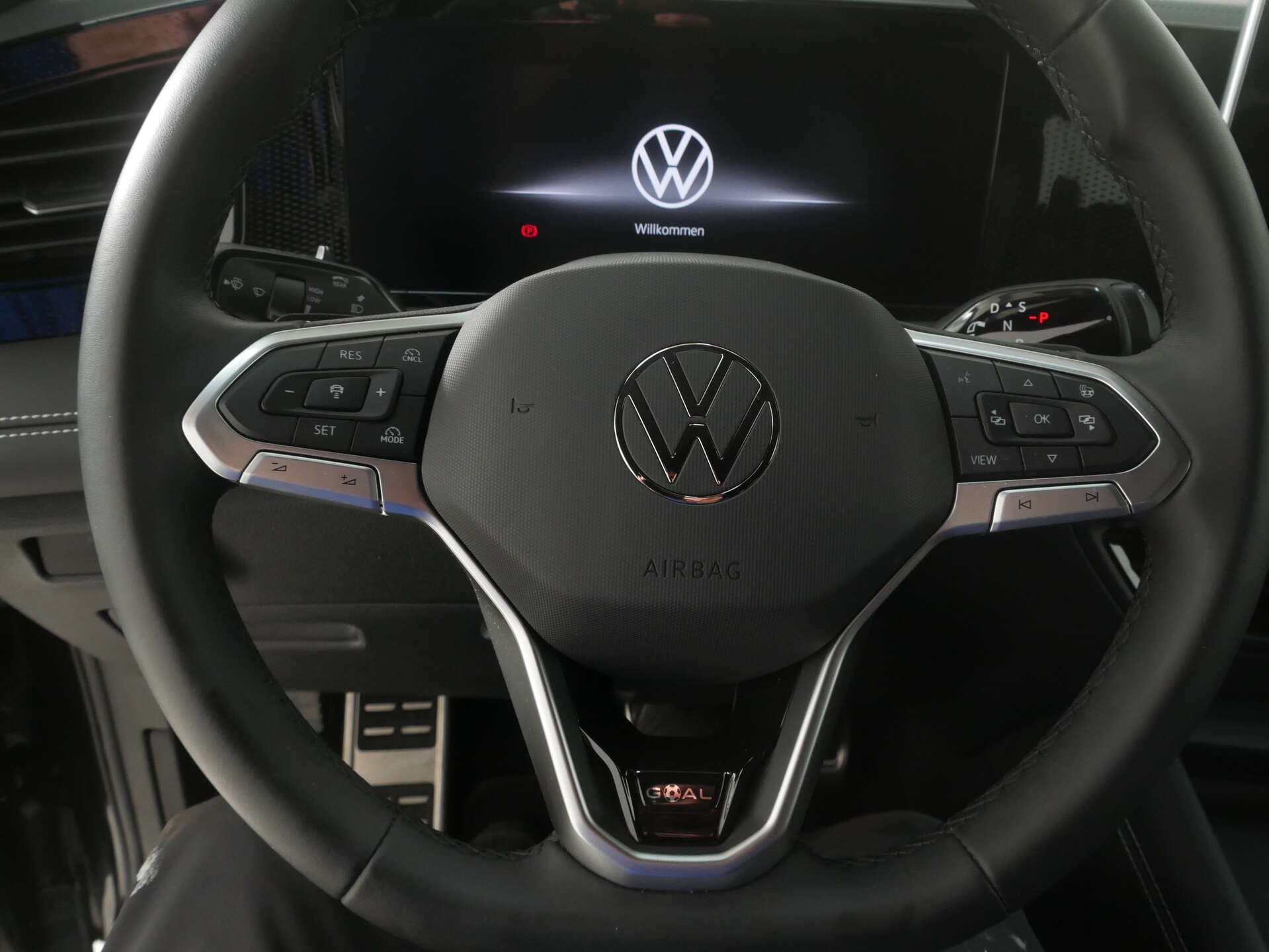 VOLKSWAGEN Tiguan, photo 15 sur 17