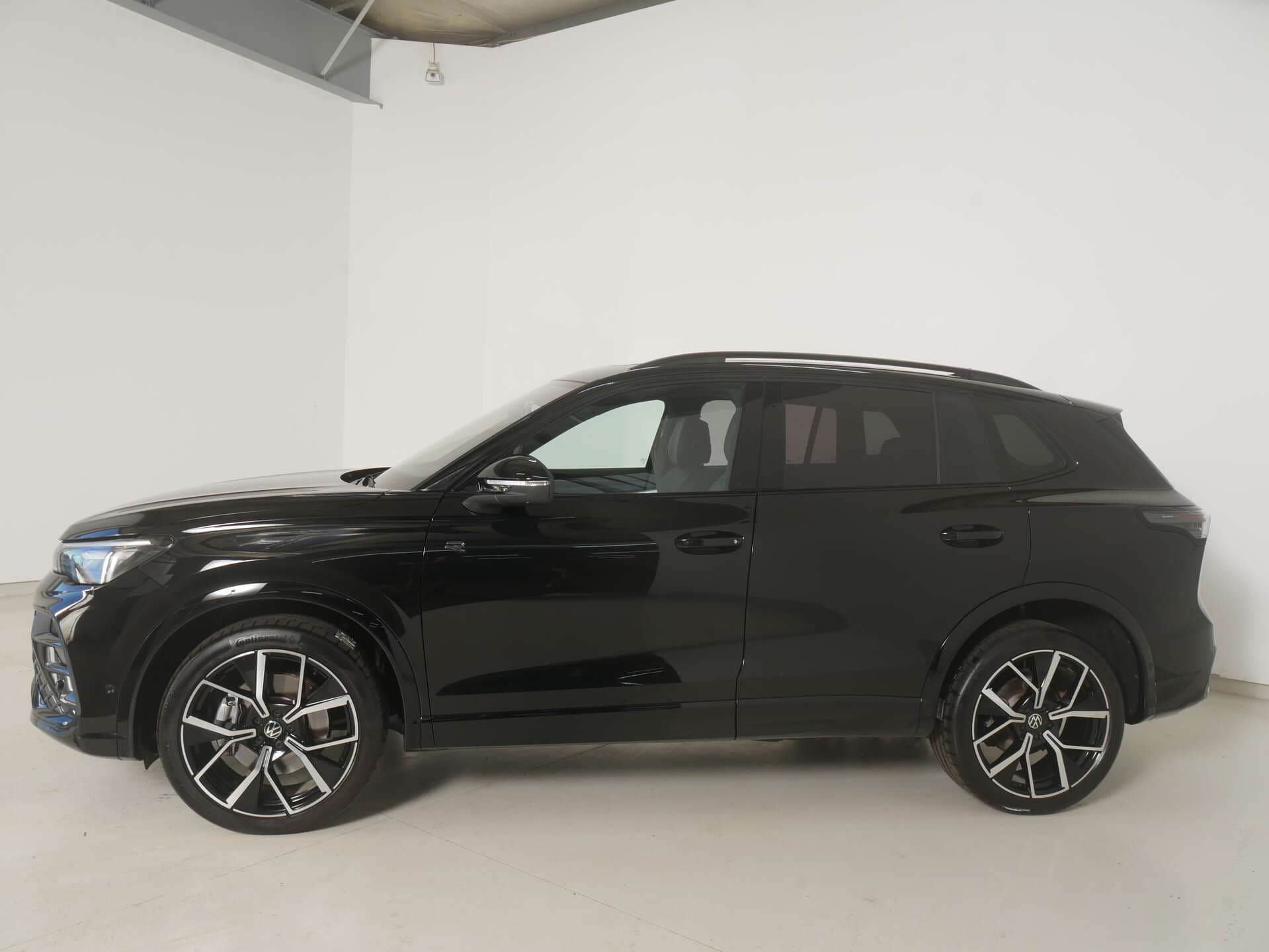 VOLKSWAGEN Tiguan, photo 2 sur 17