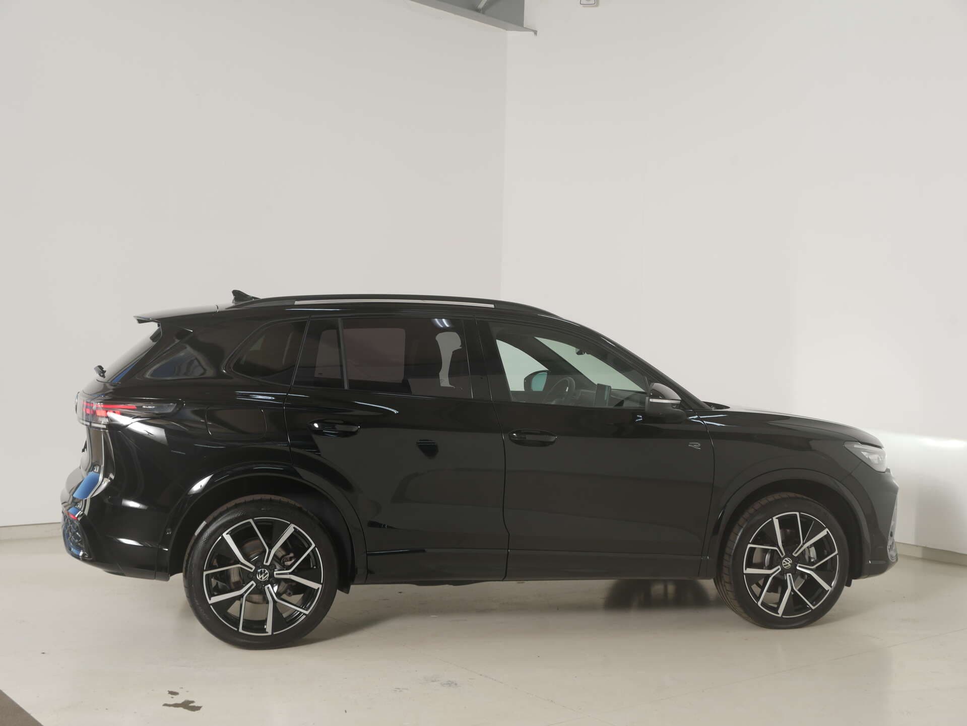 VOLKSWAGEN Tiguan, photo 5 sur 17