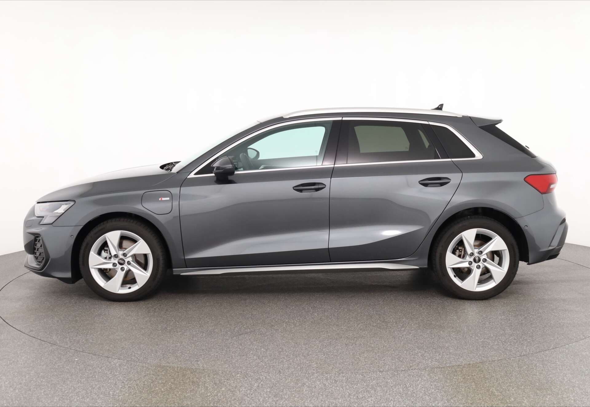 AUDI A3 Sportback, photo 4 sur 17