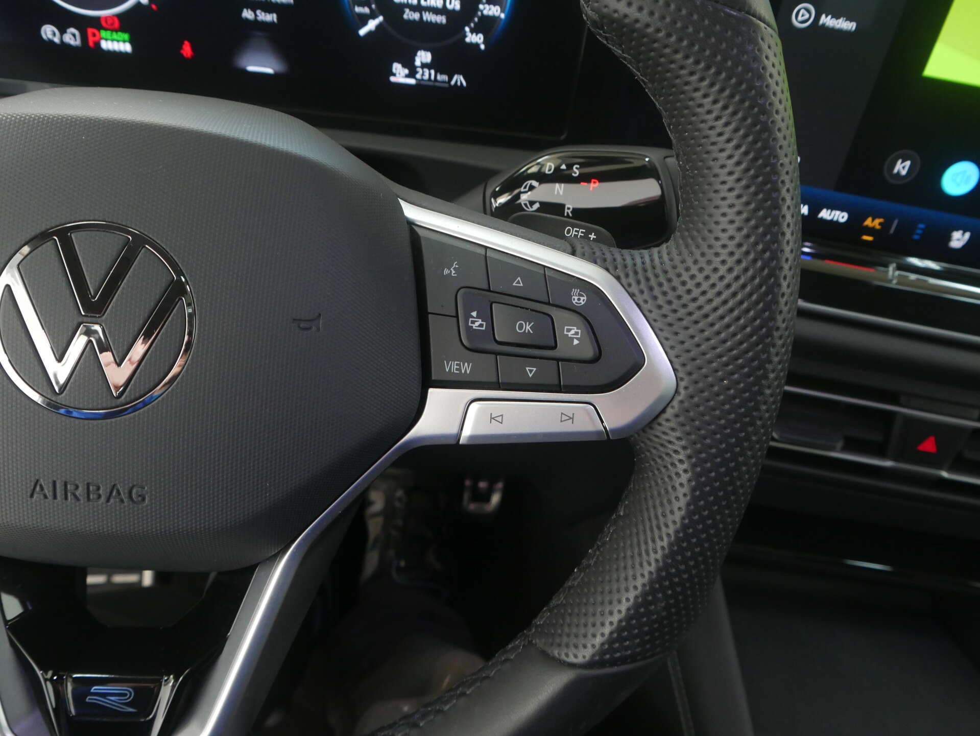 VOLKSWAGEN Tiguan, photo 14 sur 17