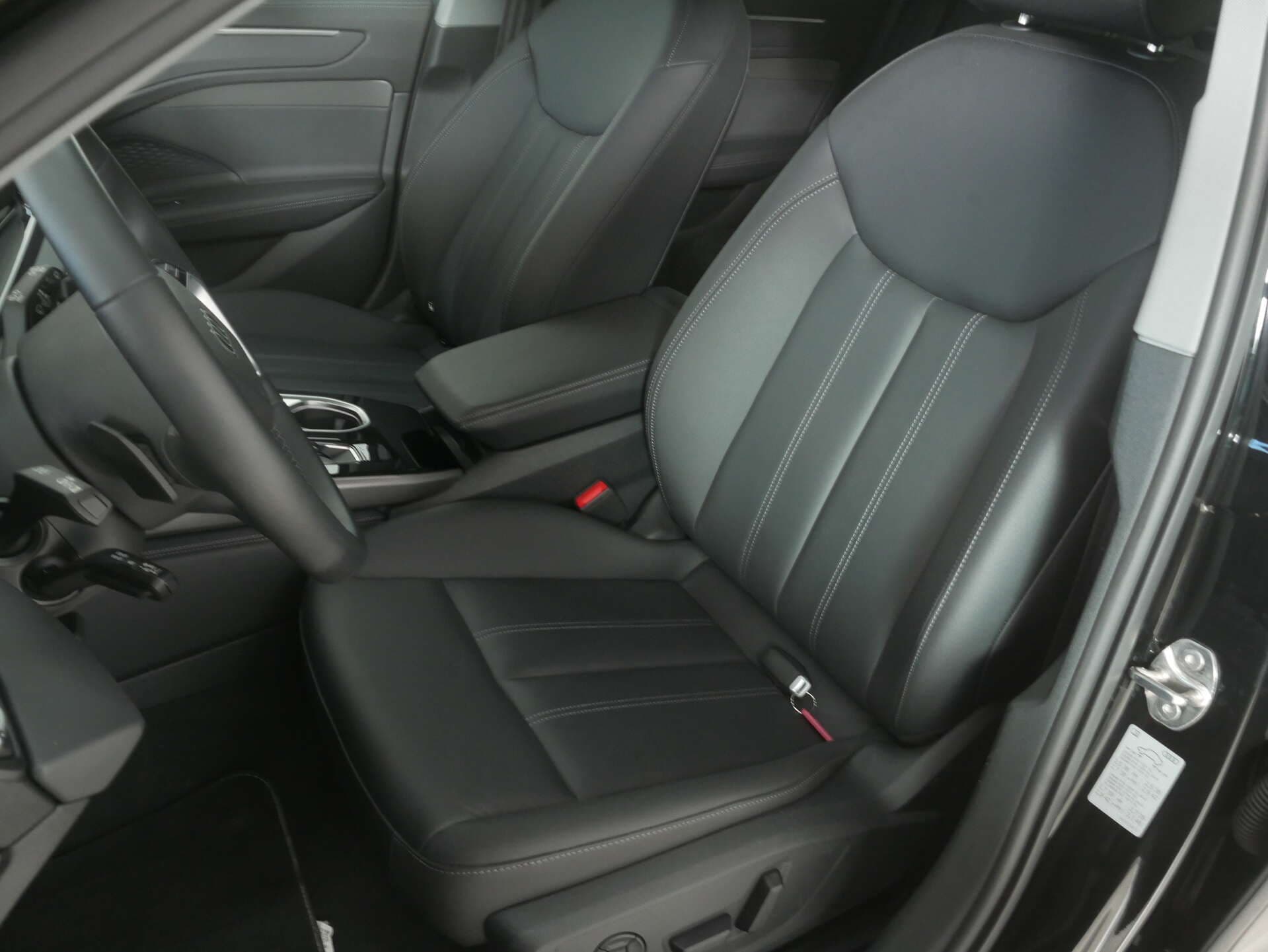 AUDI A6 Avant, photo 10 sur 17
