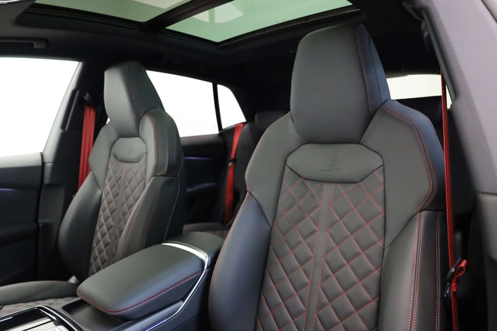 AUDI Q8, photo 9 sur 17
