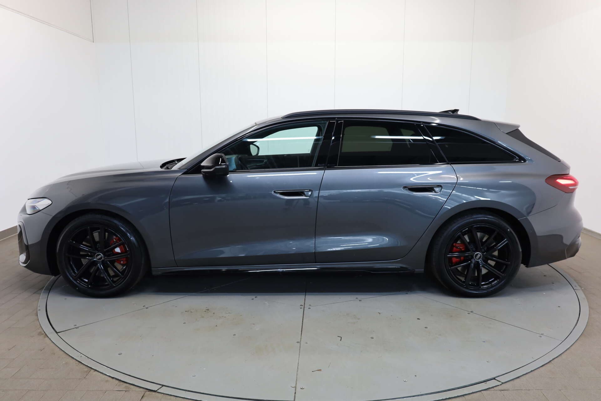 AUDI S5 Avant, photo 3 sur 17