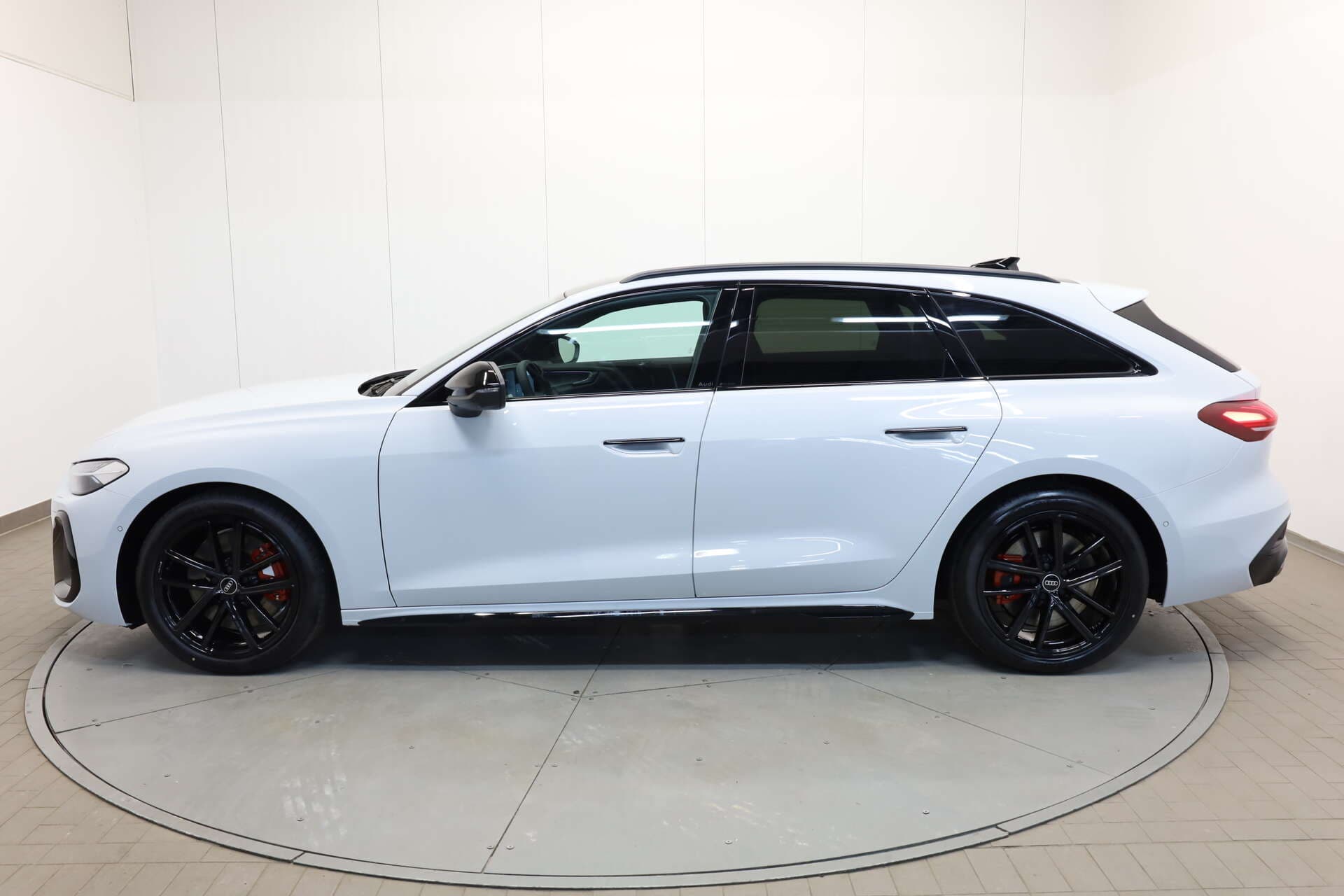 AUDI S5 Avant, photo 3 sur 17