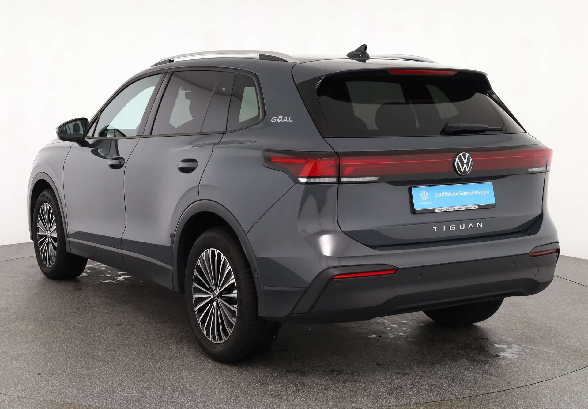 VOLKSWAGEN Tiguan, photo 2 sur 16