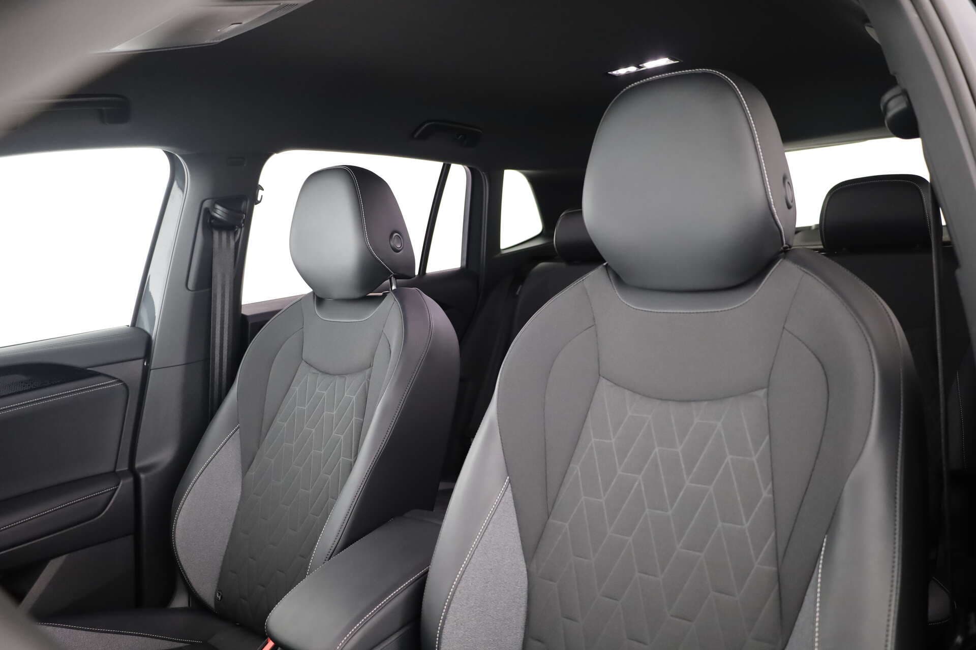 VOLKSWAGEN Tiguan, photo 8 sur 16