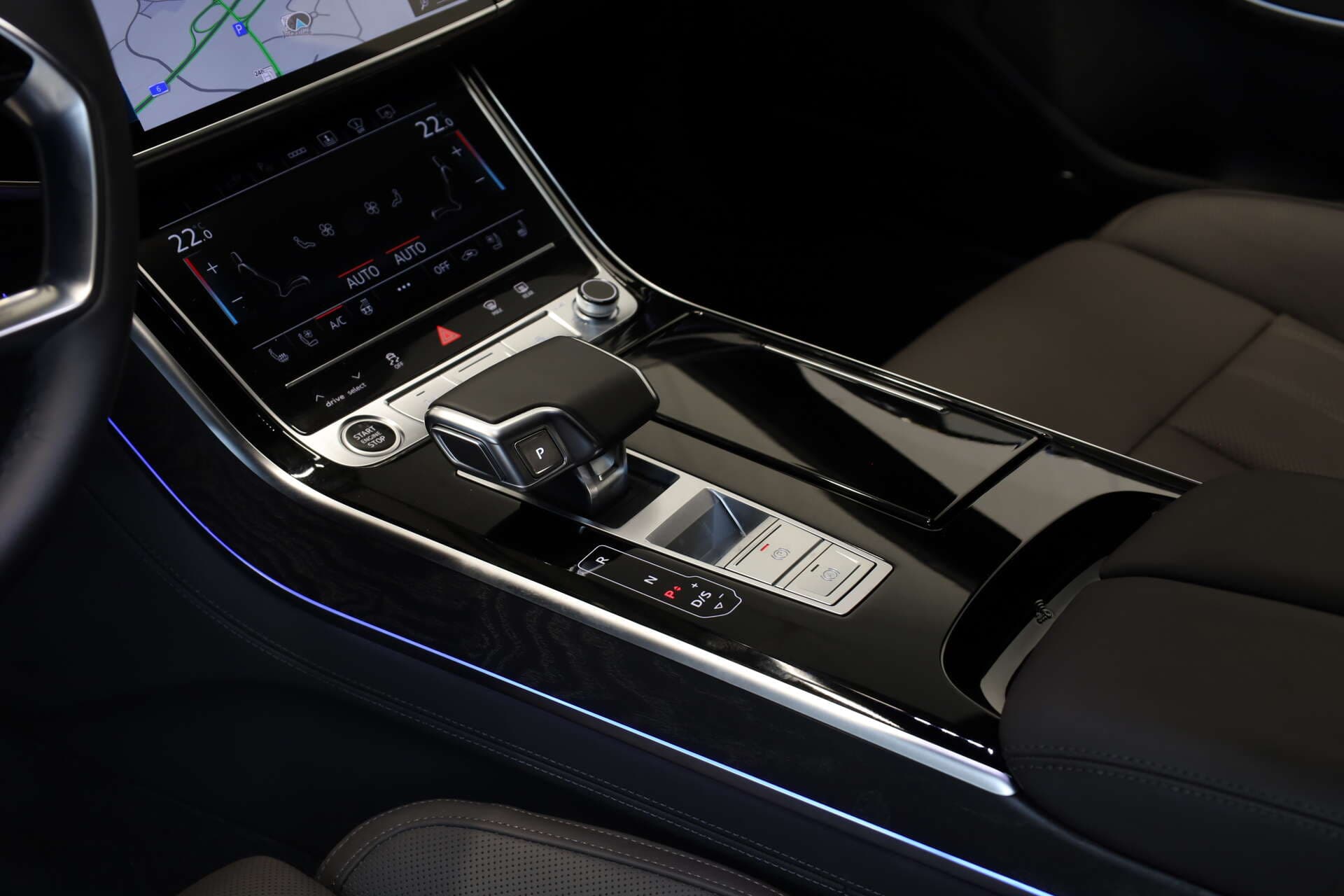 AUDI A8, photo 17 sur 17
