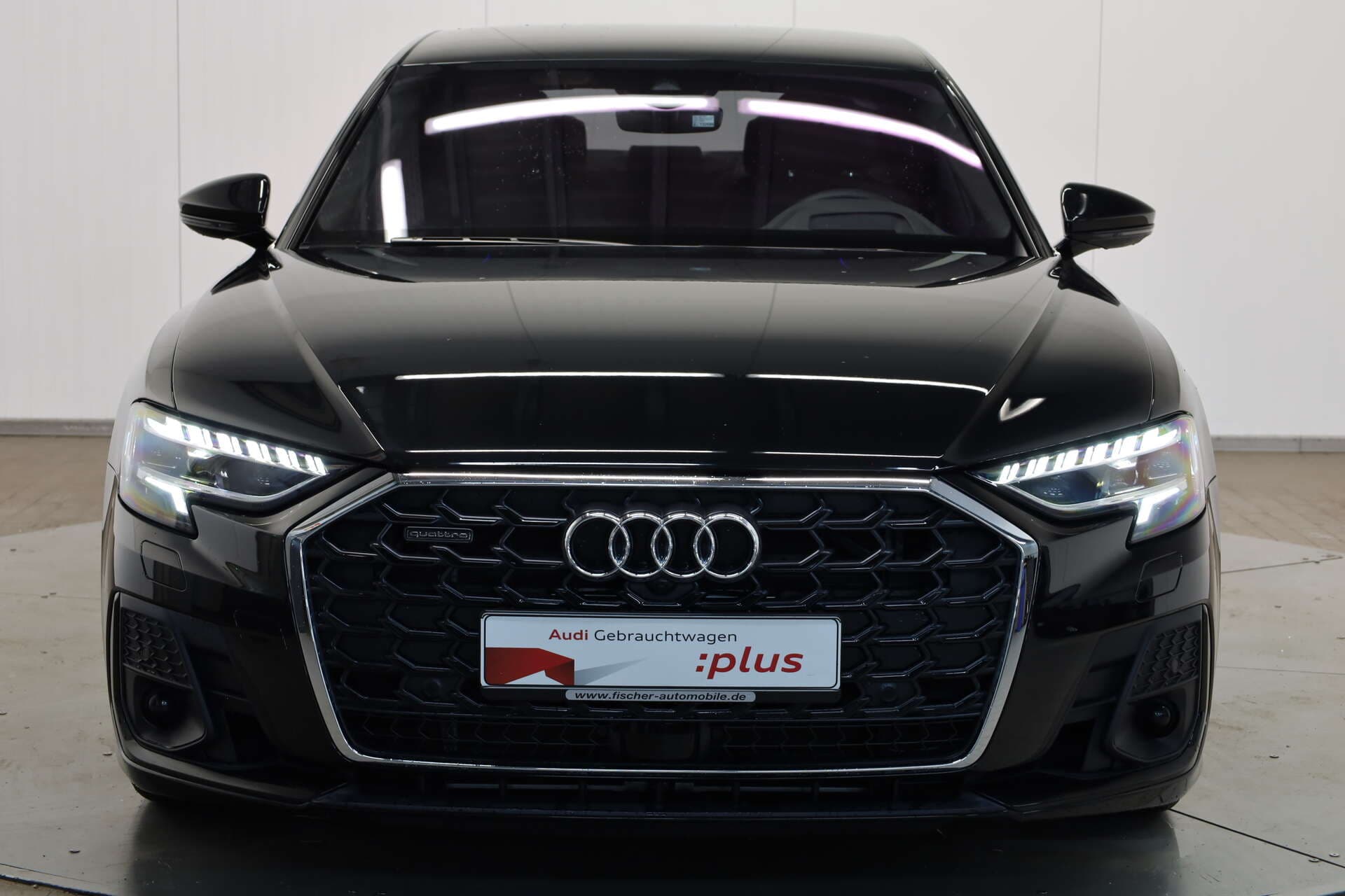 AUDI A8, photo 2 sur 17