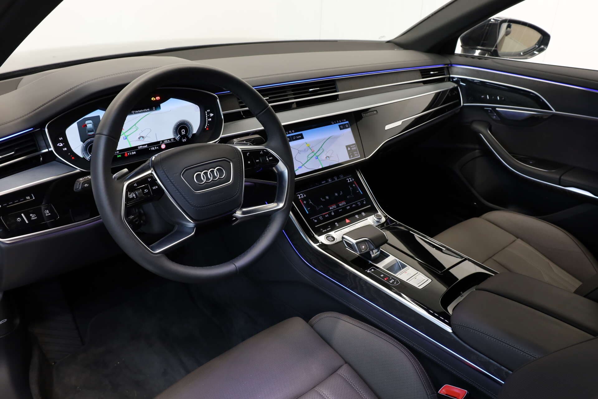 AUDI A8, photo 8 sur 17