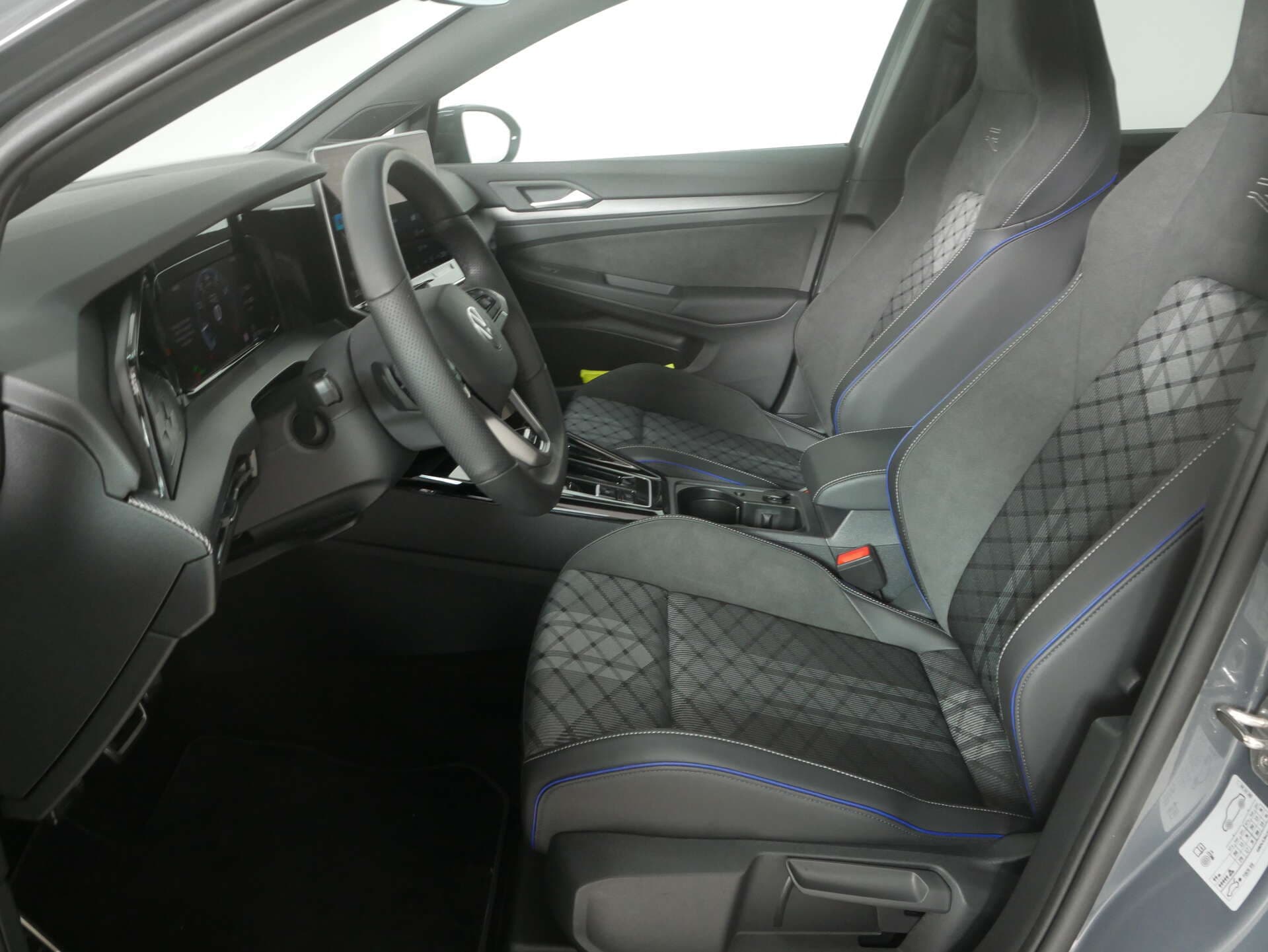 VOLKSWAGEN Golf, photo 9 sur 17
