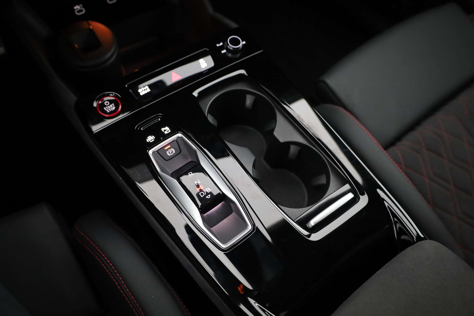 AUDI SQ6, photo 16 sur 17
