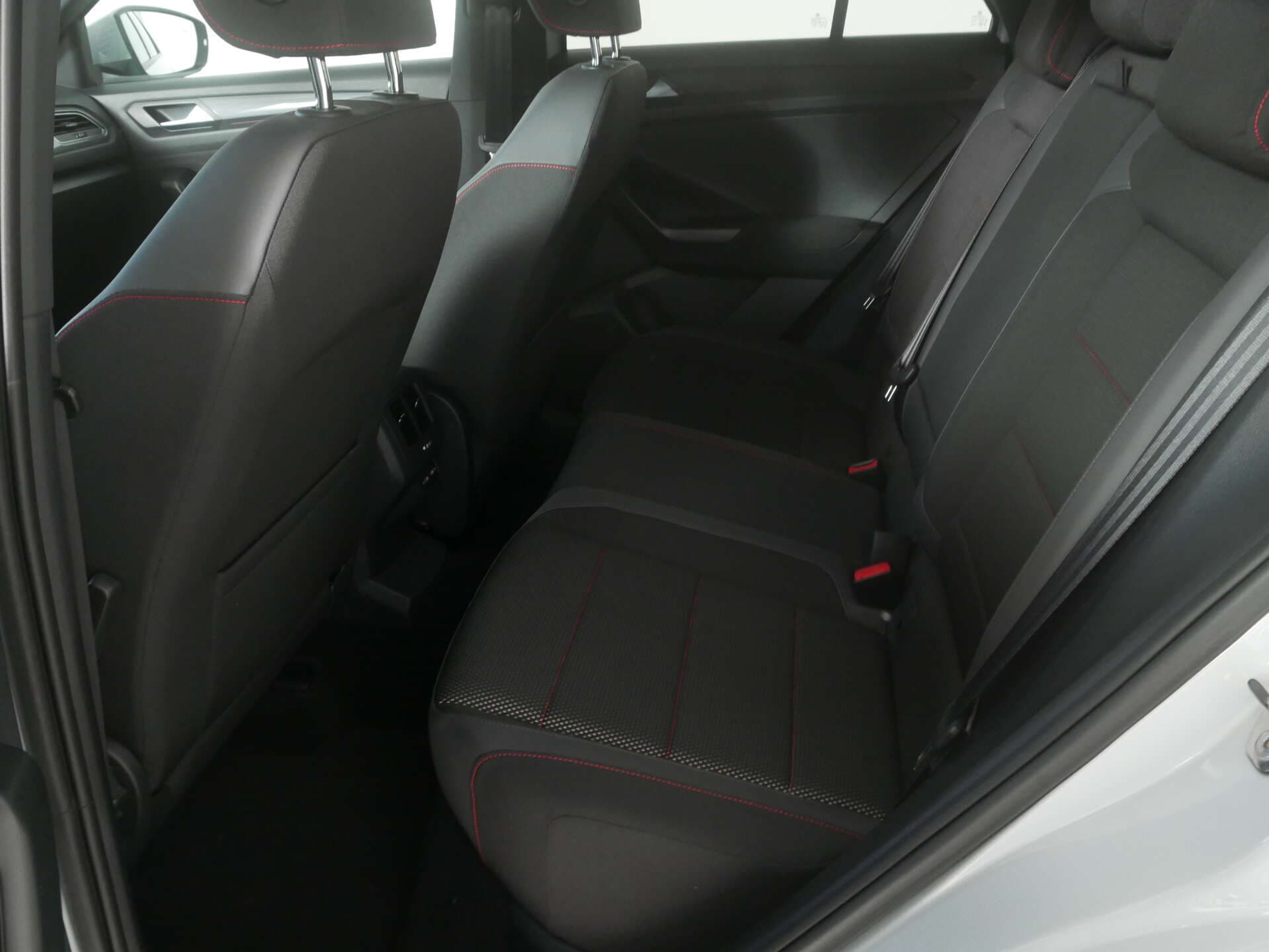 VOLKSWAGEN T-Roc, photo 13 sur 17