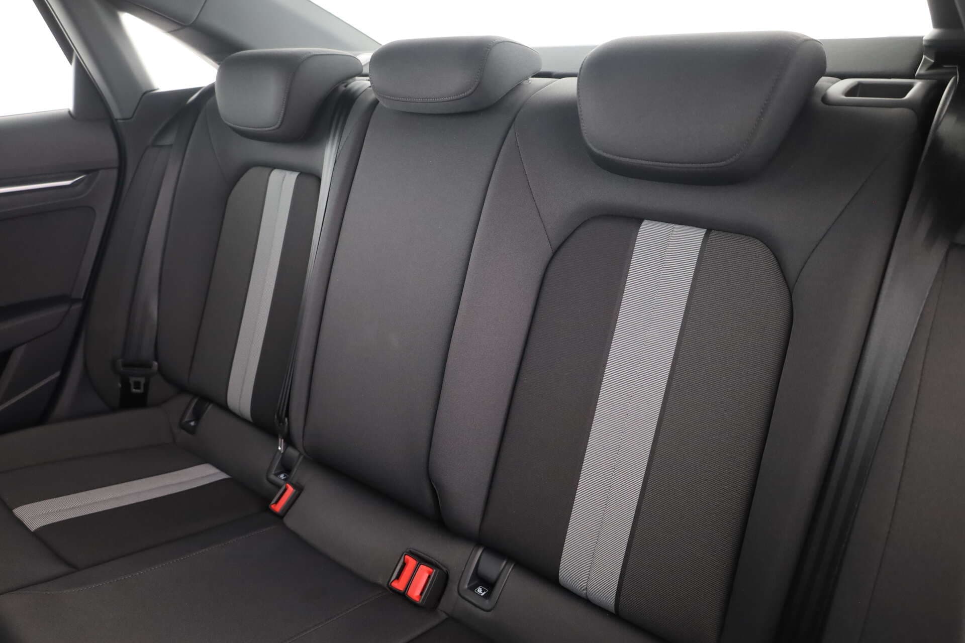 AUDI A3 Limousine, photo 10 sur 17