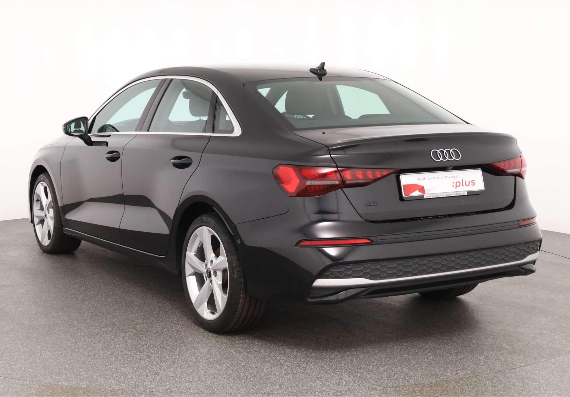 AUDI A3 Limousine, photo 3 sur 17