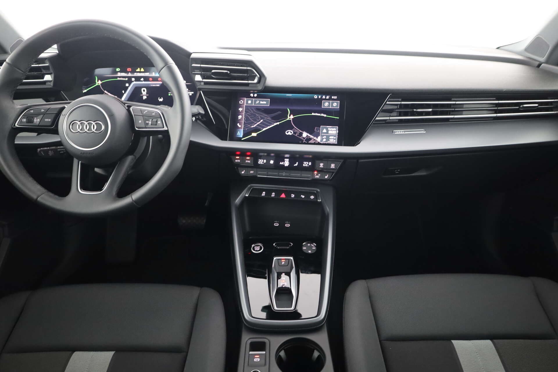 AUDI A3 Limousine, photo 8 sur 17