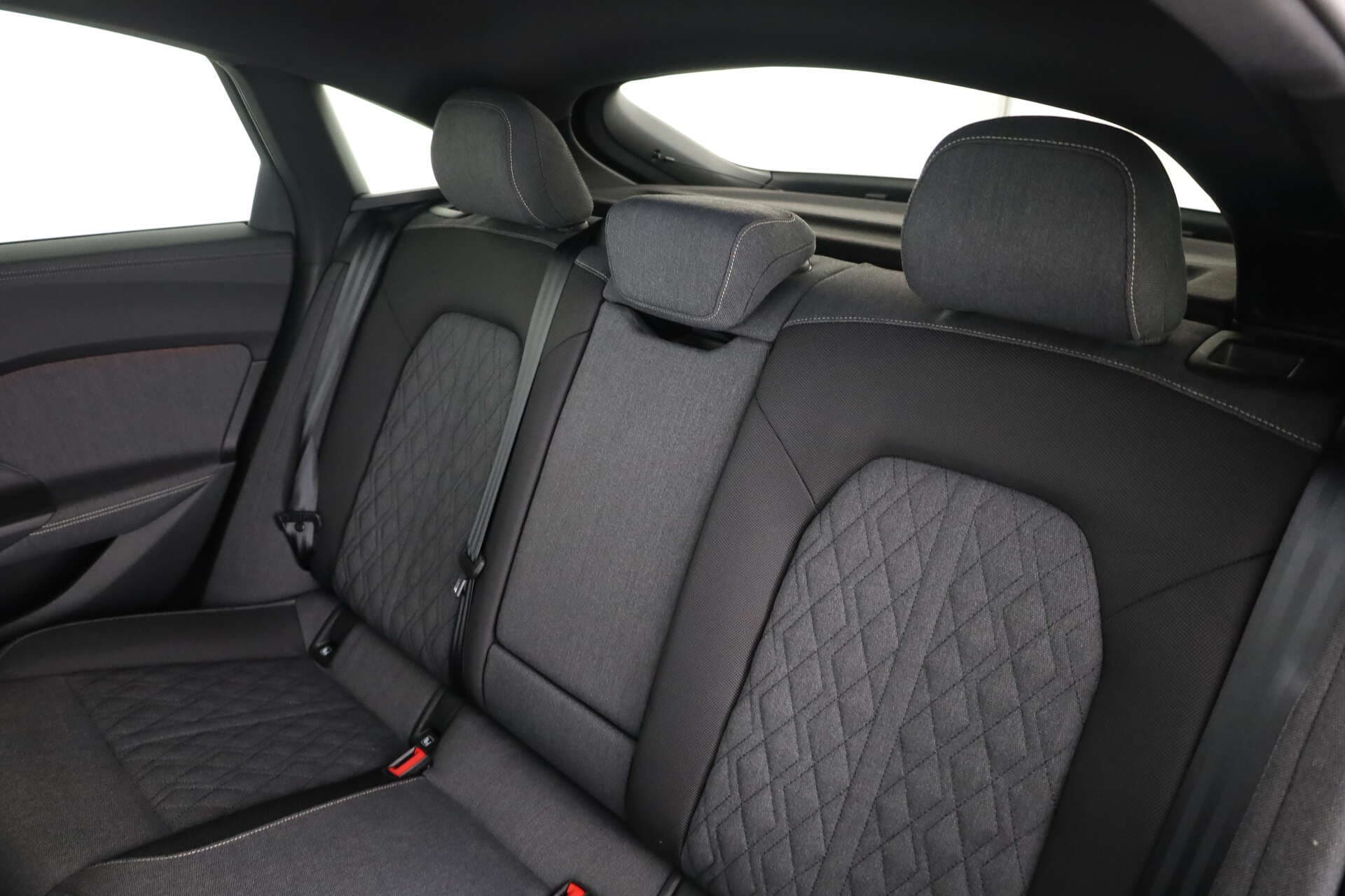 AUDI A5 Limousine, photo 10 sur 17