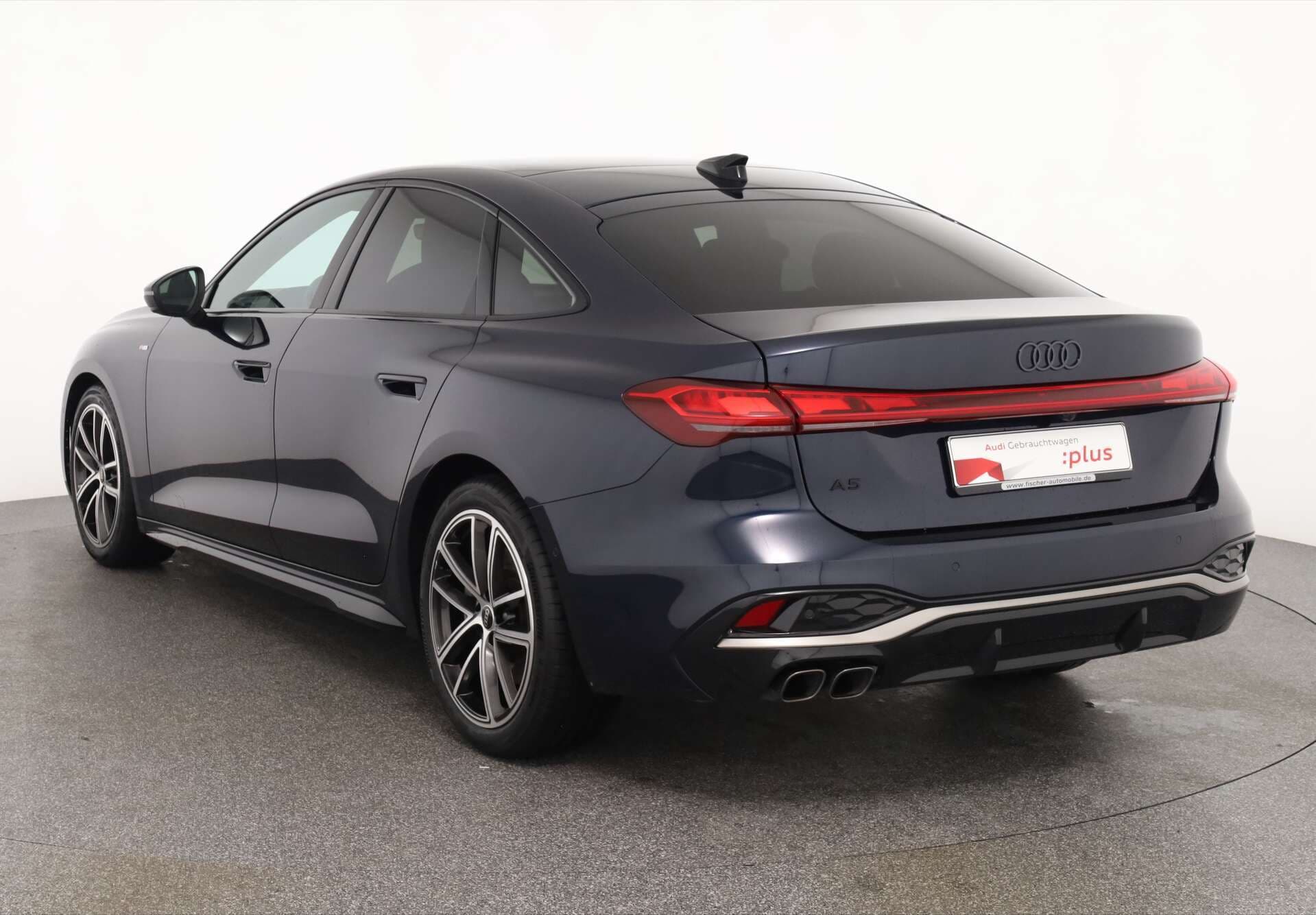 AUDI A5 Limousine, photo 3 sur 17