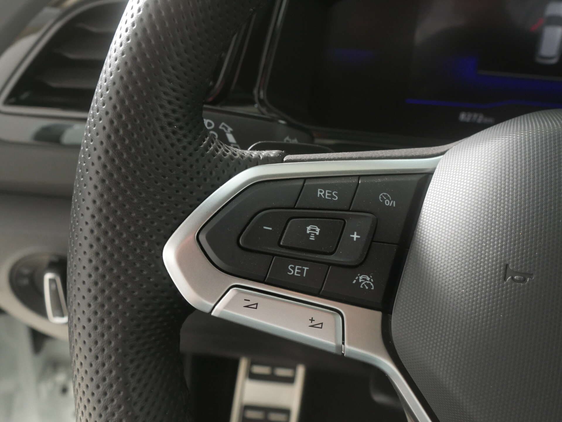 VOLKSWAGEN T-Roc, photo 12 sur 17
