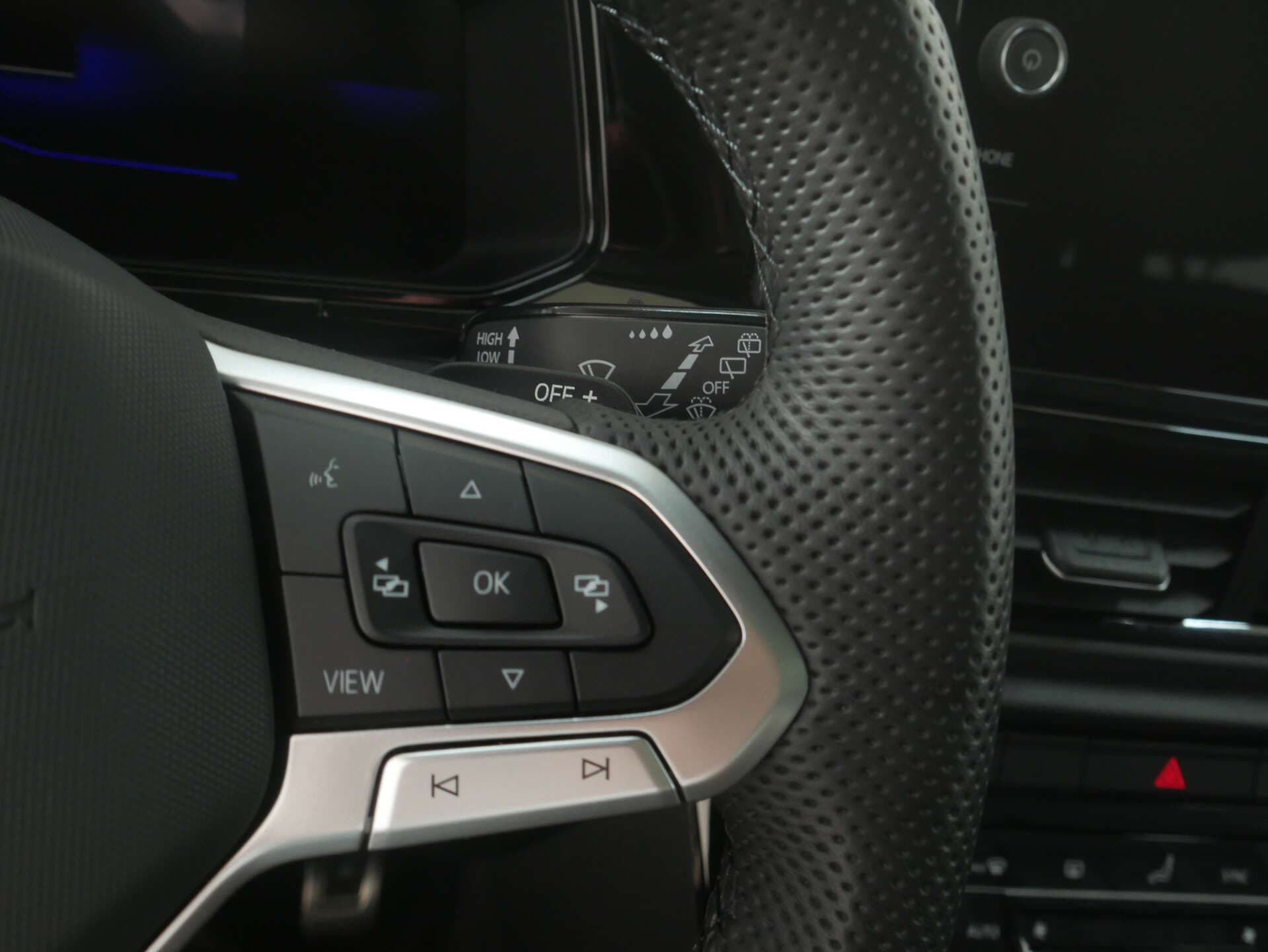 VOLKSWAGEN T-Roc, photo 13 sur 17