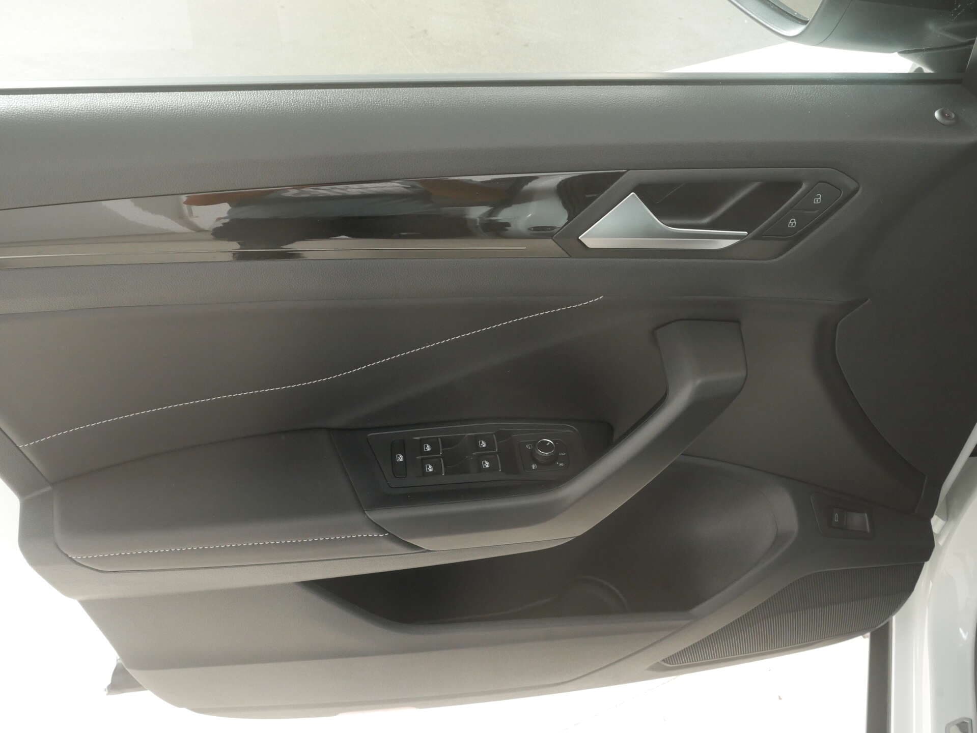 VOLKSWAGEN T-Roc, photo 17 sur 17