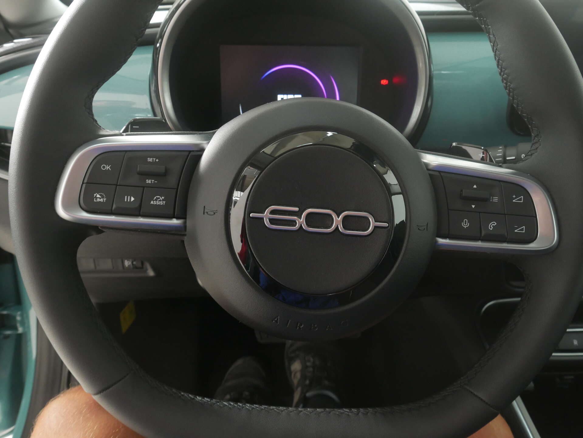 FIAT 600 hybrid, photo 9 sur 17