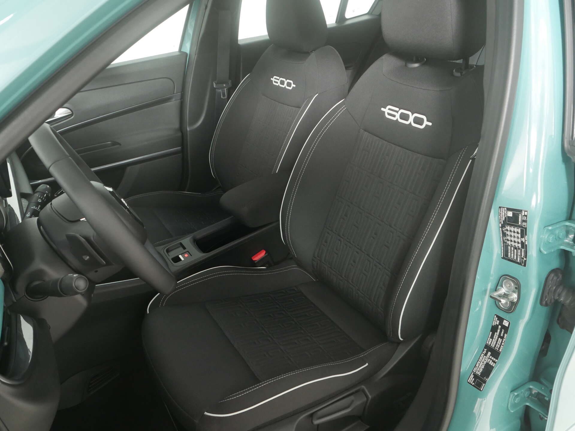 FIAT 600 hybrid, photo 14 sur 17