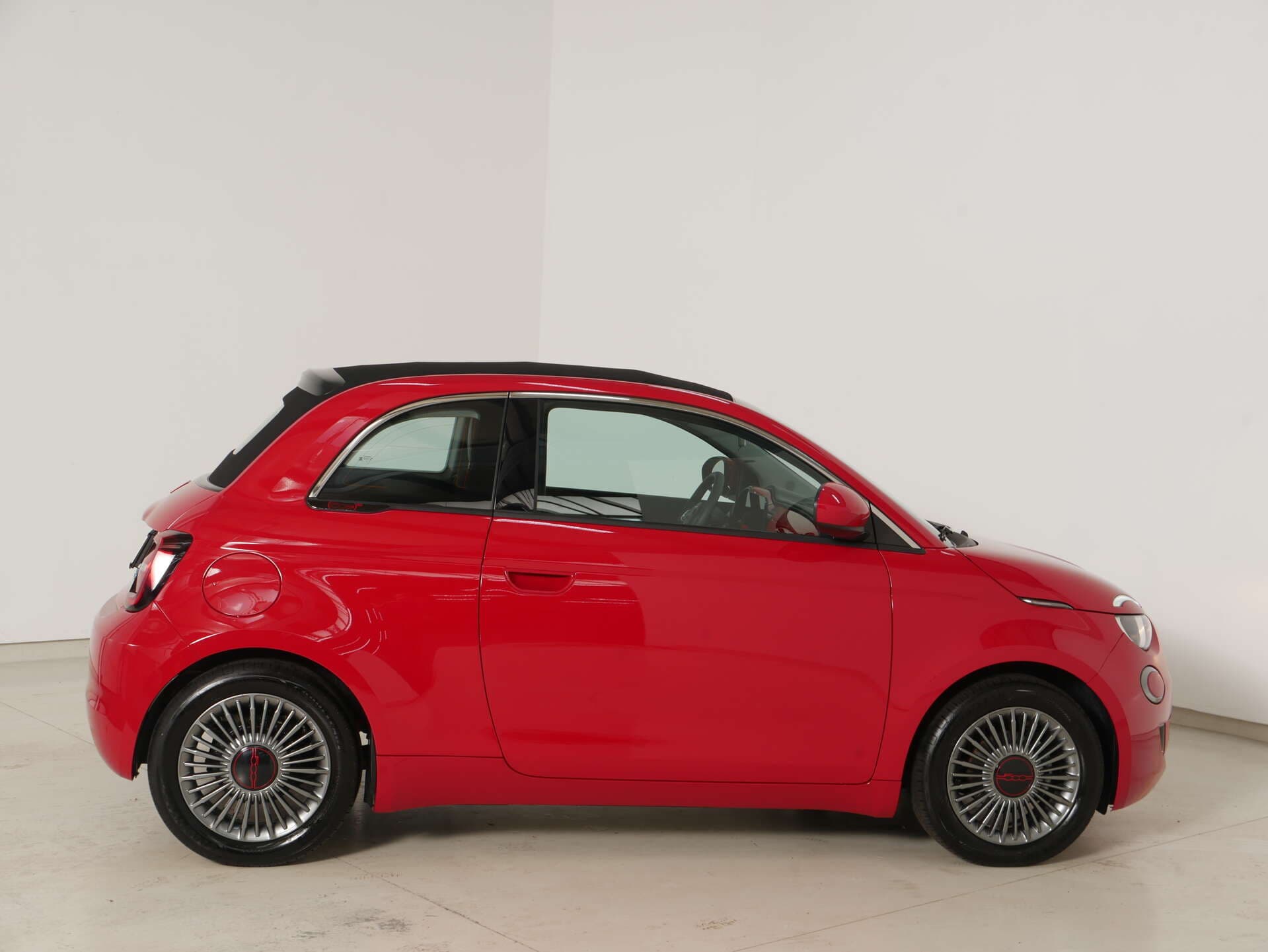 FIAT 500e Cabrio, photo 8 sur 17