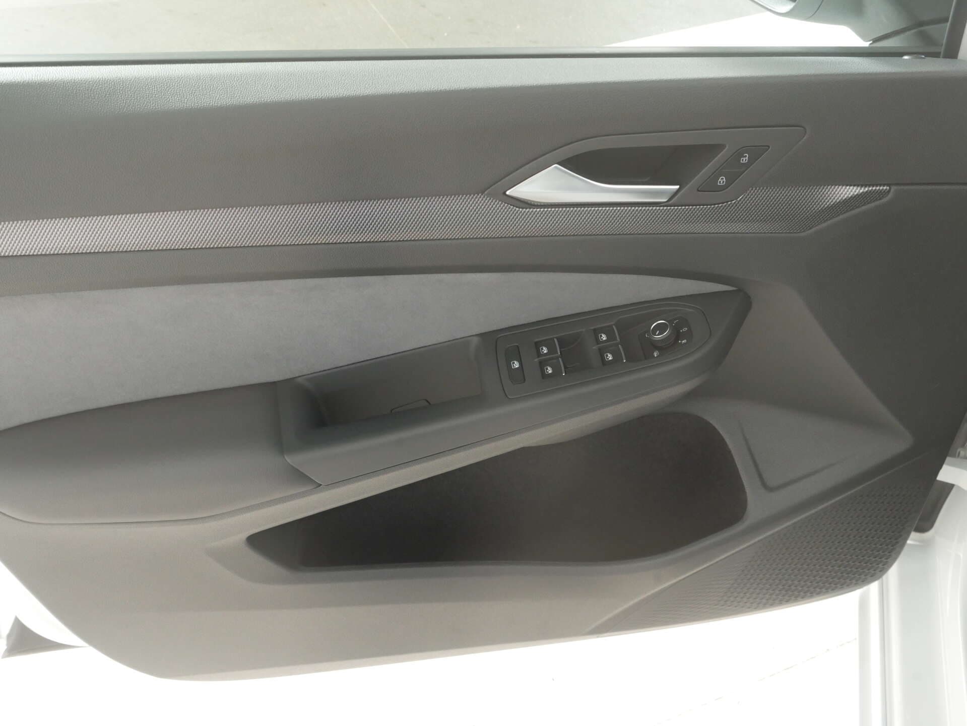 VOLKSWAGEN Golf, photo 17 sur 17