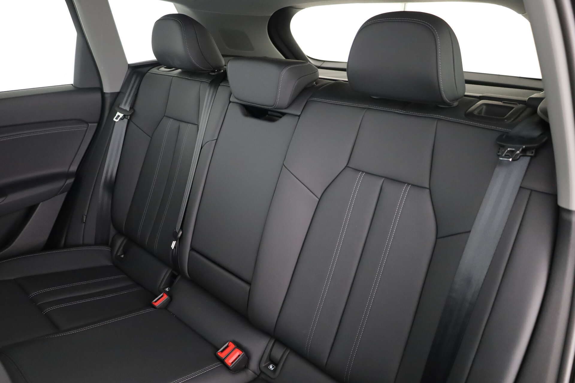 AUDI Q6 SUV, photo 10 sur 17