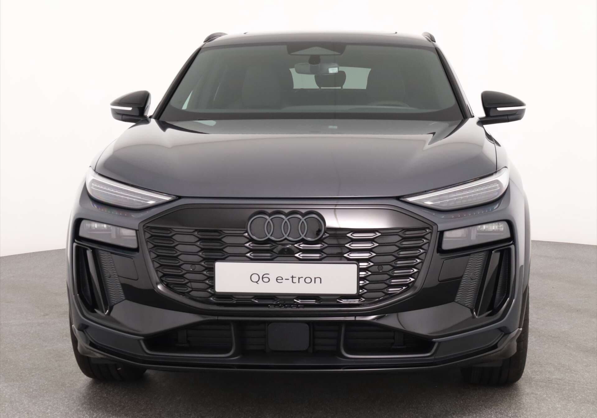 AUDI Q6 Sportback, photo 2 sur 17