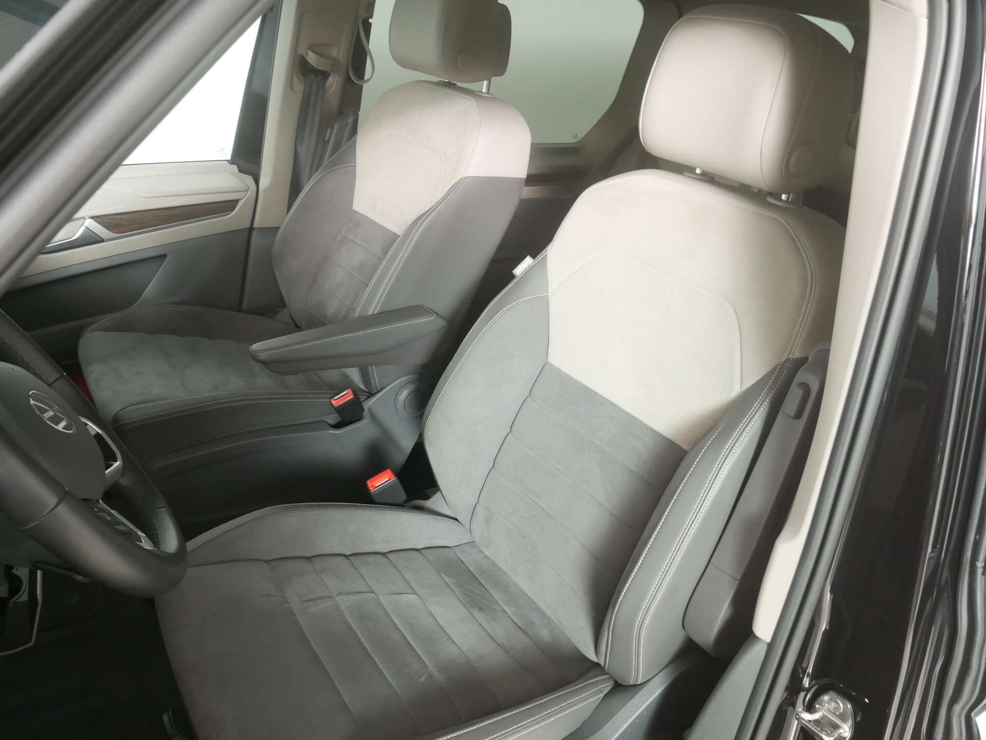 VOLKSWAGEN NUTZFAHRZEUGE T7 Multivan LÜ, photo 14 sur 17