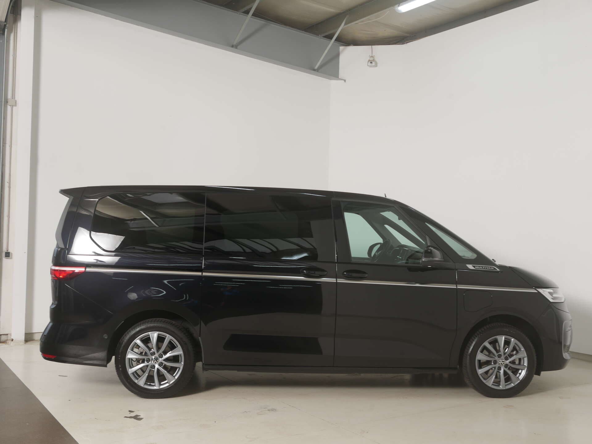 VOLKSWAGEN NUTZFAHRZEUGE T7 Multivan LÜ, photo 6 sur 17