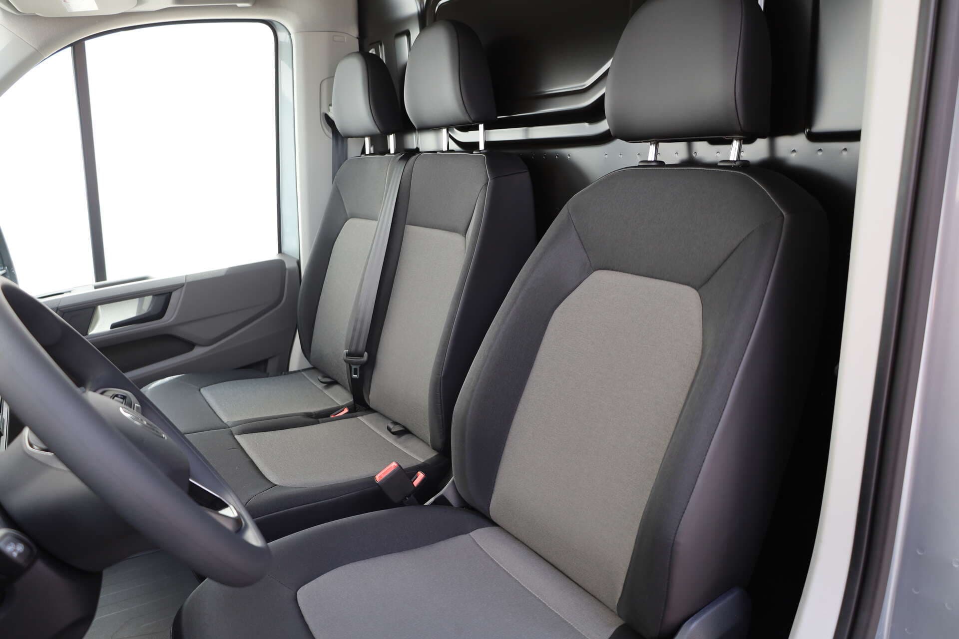 VOLKSWAGEN NUTZFAHRZEUGE Crafter 35, photo 8 sur 17