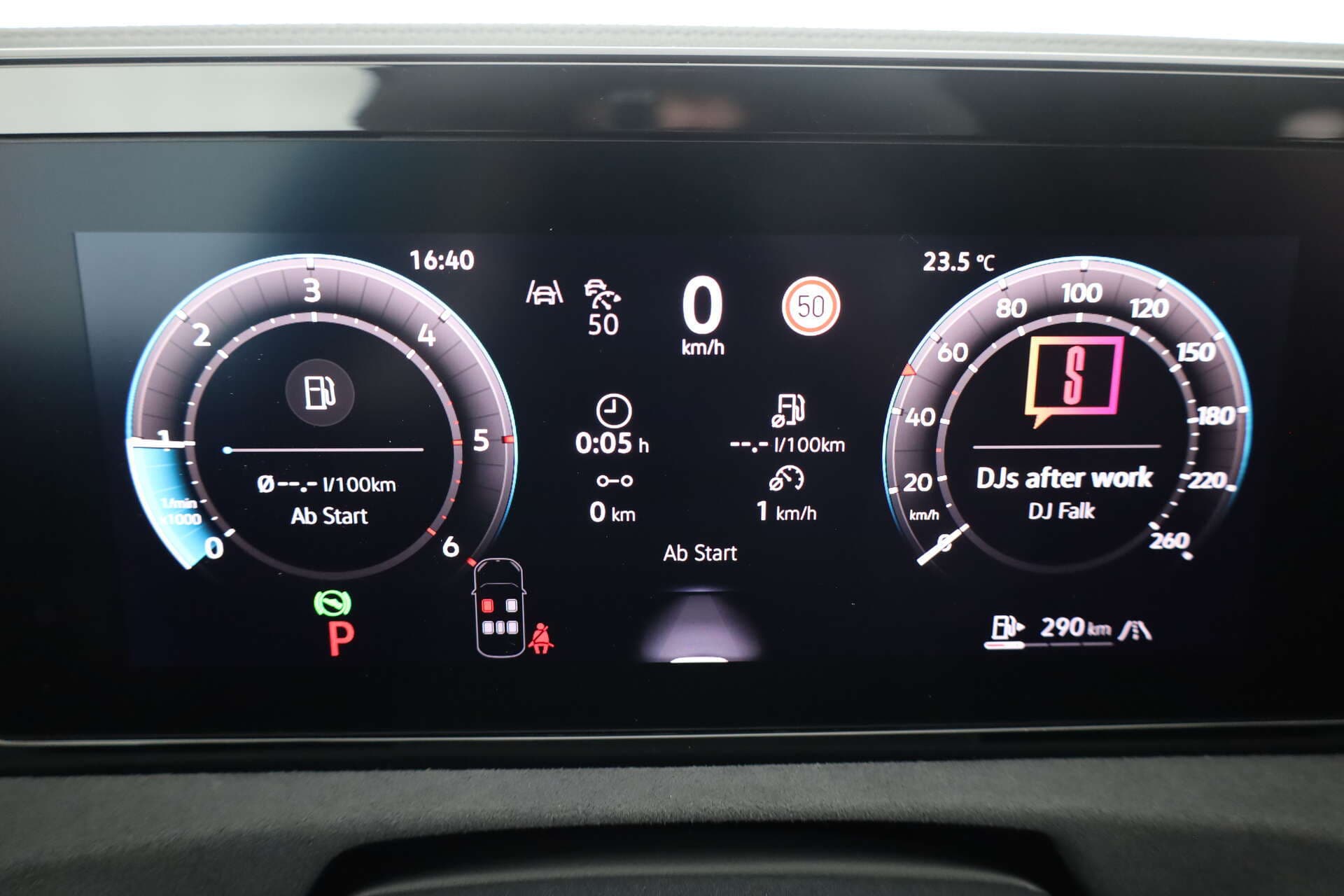 VOLKSWAGEN Tiguan, photo 12 sur 17