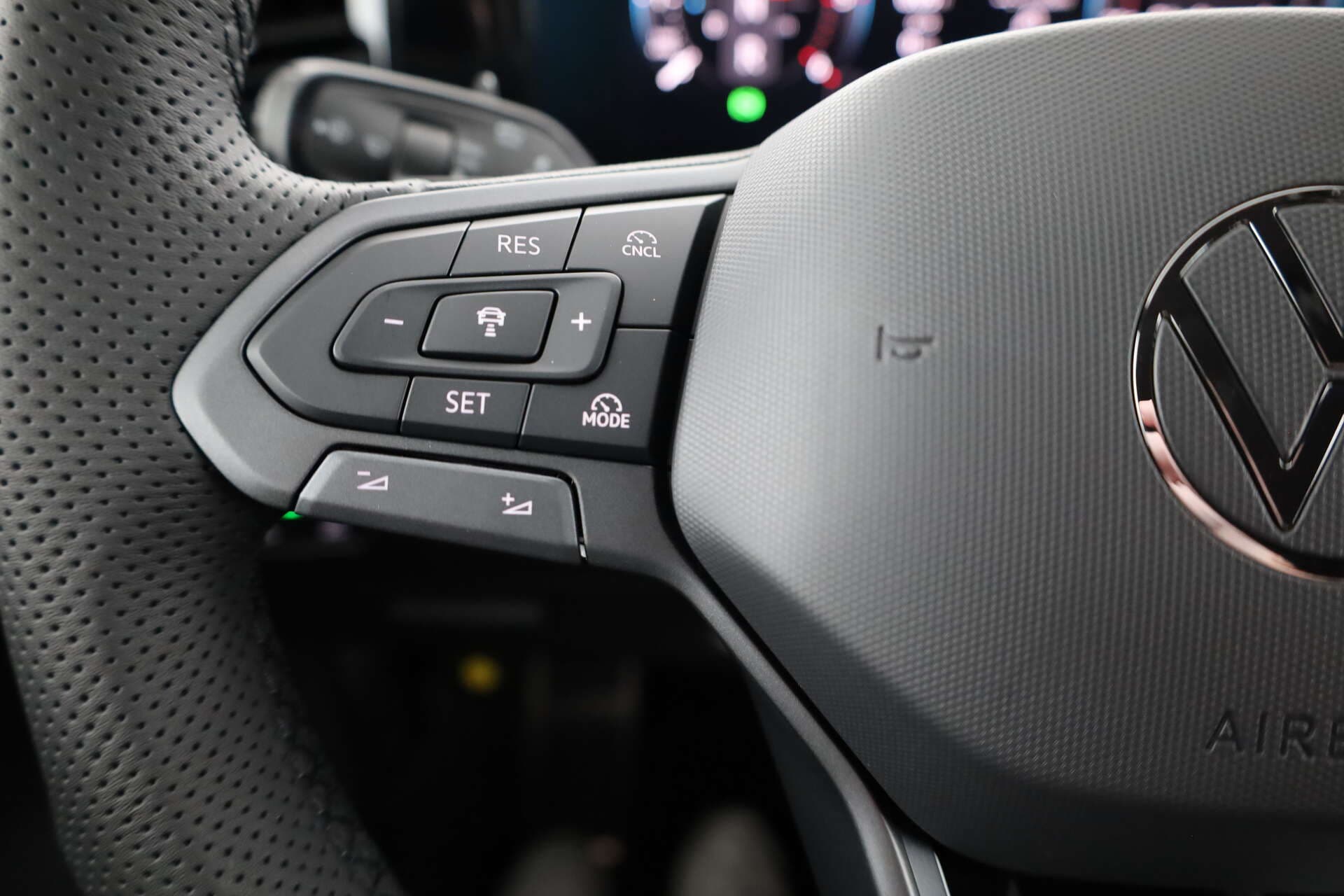 VOLKSWAGEN Tiguan, photo 13 sur 17
