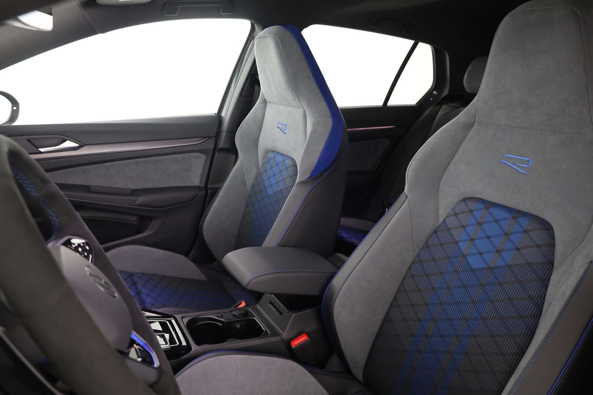 VOLKSWAGEN Golf, photo 9 sur 17