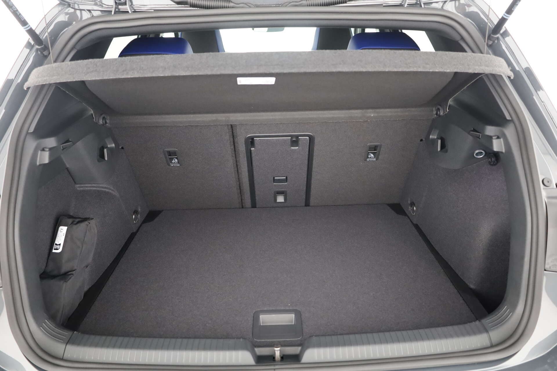 VOLKSWAGEN Golf, photo 11 sur 17