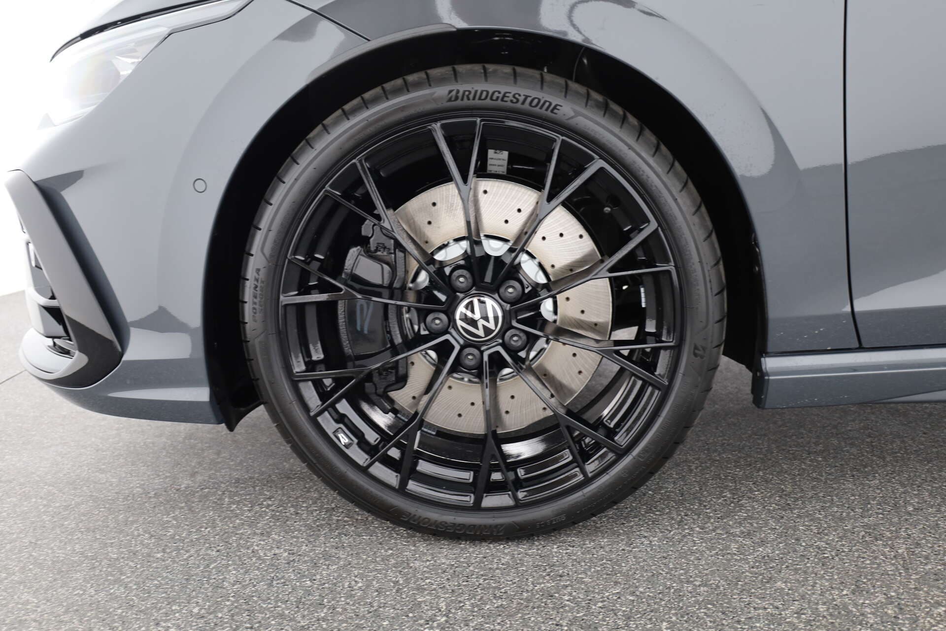 VOLKSWAGEN Golf, photo 7 sur 17