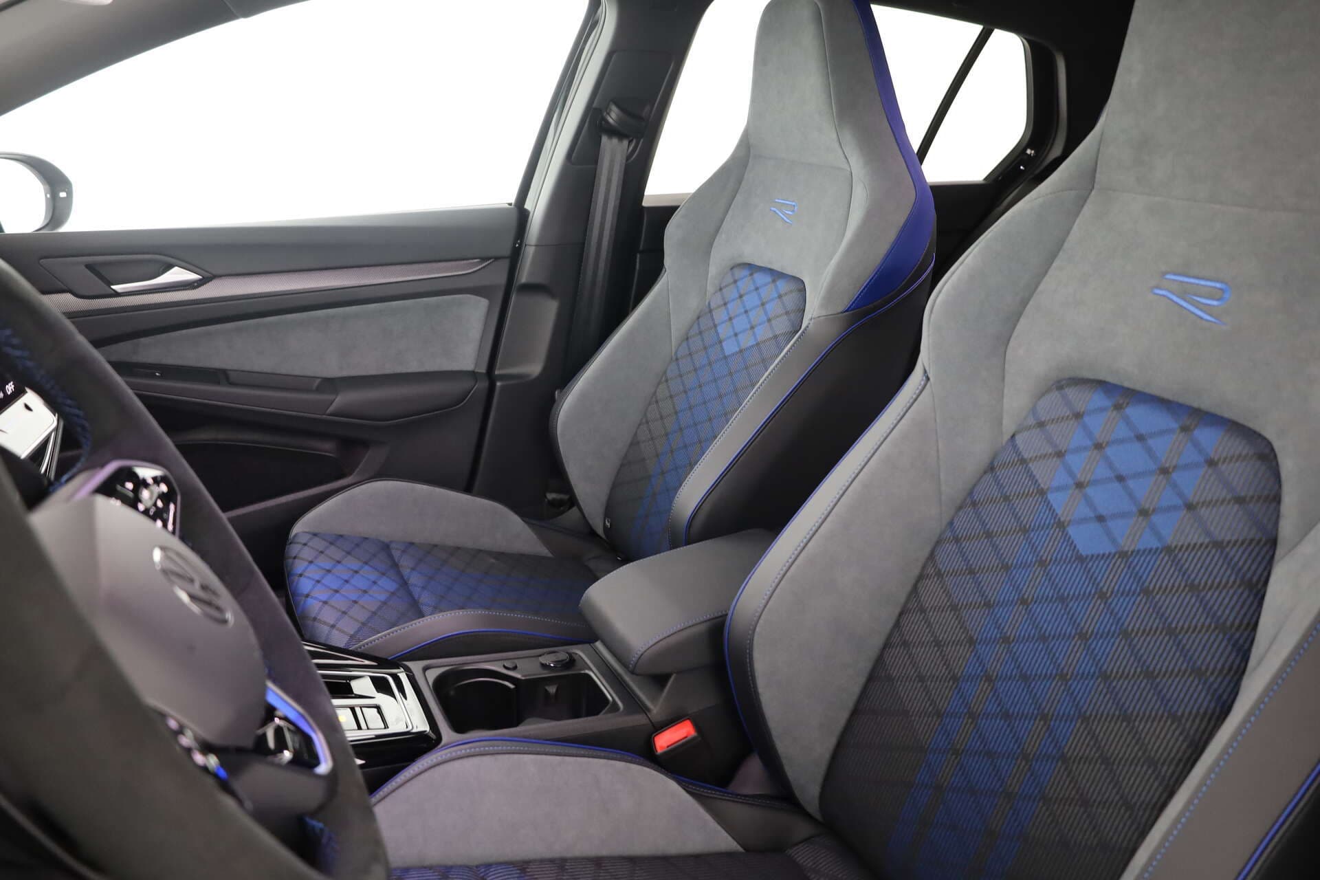 VOLKSWAGEN Golf, photo 9 sur 17