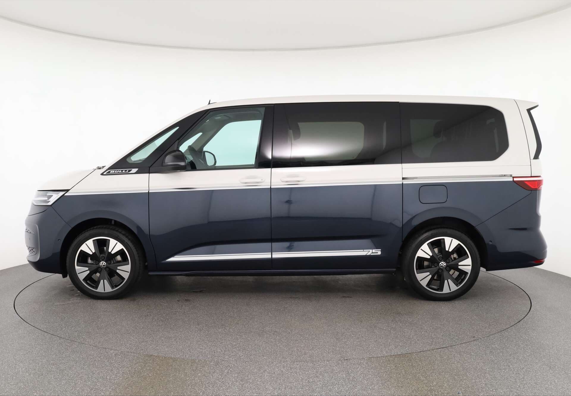 VOLKSWAGEN NUTZFAHRZEUGE T7 Multivan LÜ, photo 4 sur 17