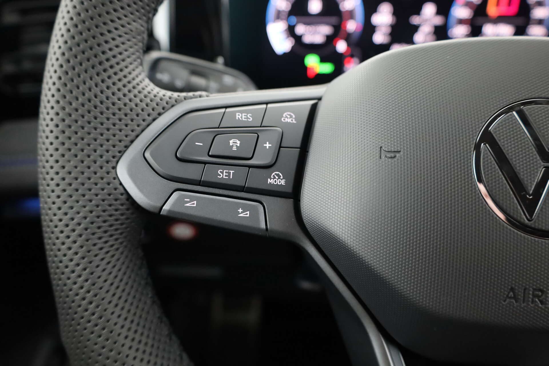 VOLKSWAGEN Tiguan, photo 13 sur 17