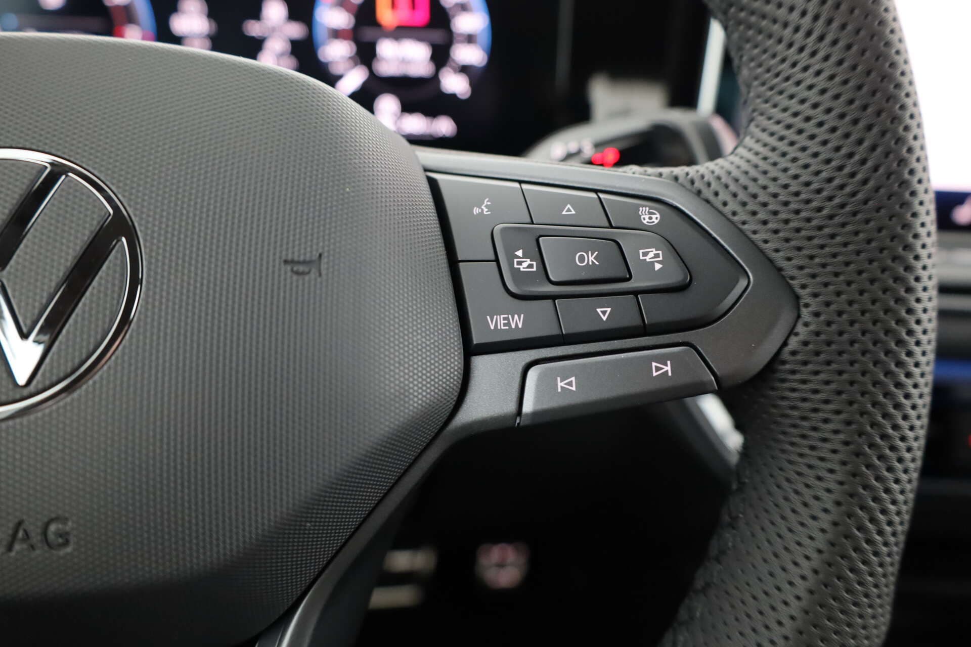 VOLKSWAGEN Tiguan, photo 14 sur 17