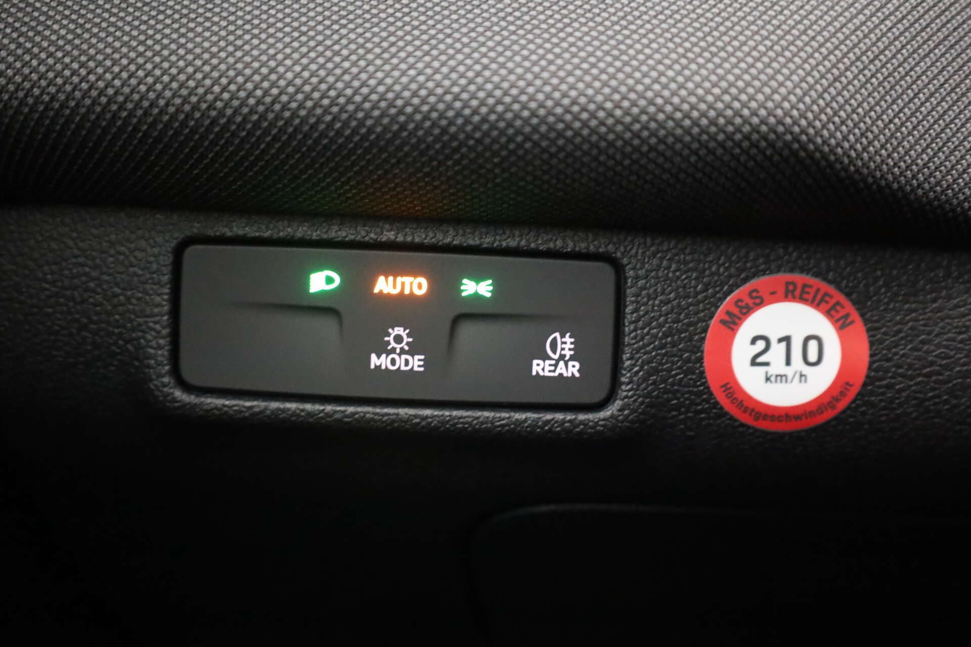 VOLKSWAGEN T-Roc, photo 11 sur 17