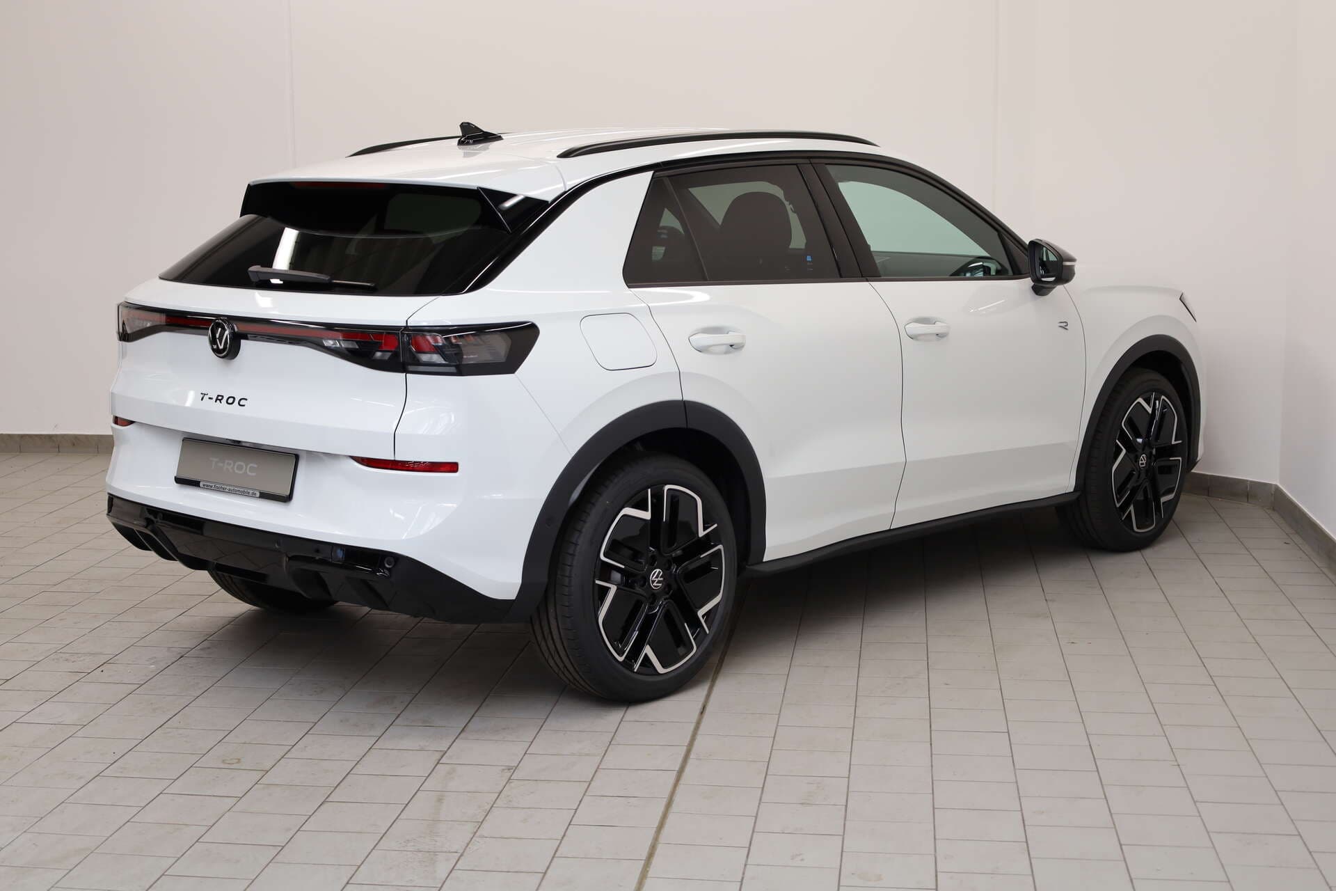 VOLKSWAGEN T-Roc, photo 2 sur 17